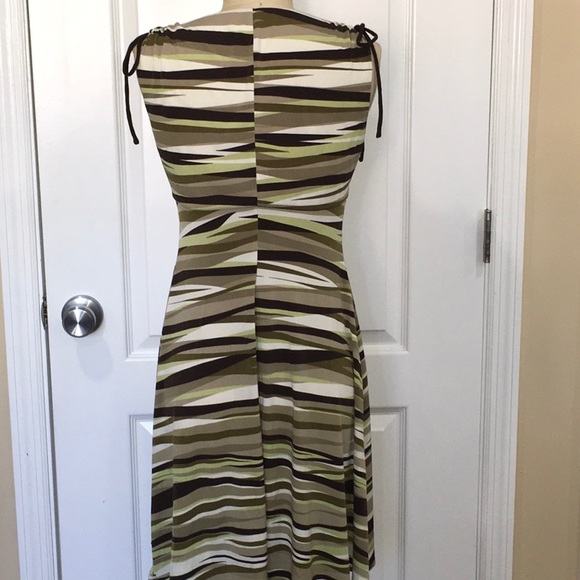 Maggie London Shoulder Tie Dress - Picture 3 of 6